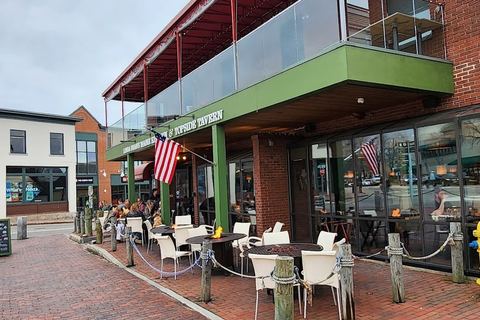 Linda Bean’s Maine Kitchen & Topside Tavern